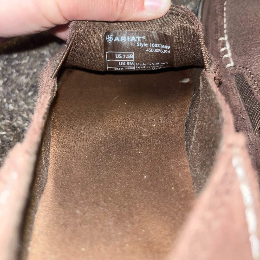 Ariat Cruisers - Picture 3 of 3